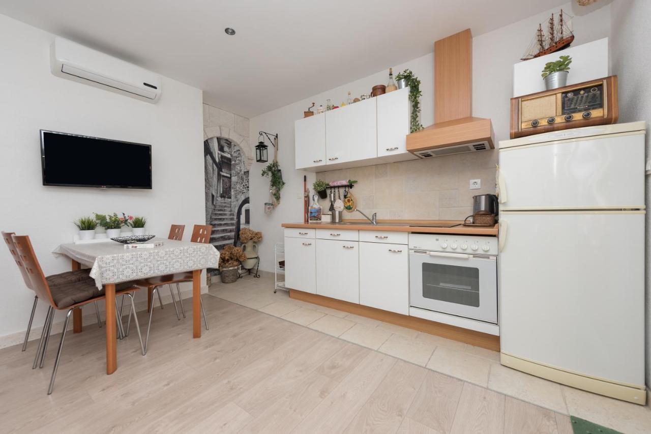 Apartmani Antunovic Podgora Eksteriør bilde
